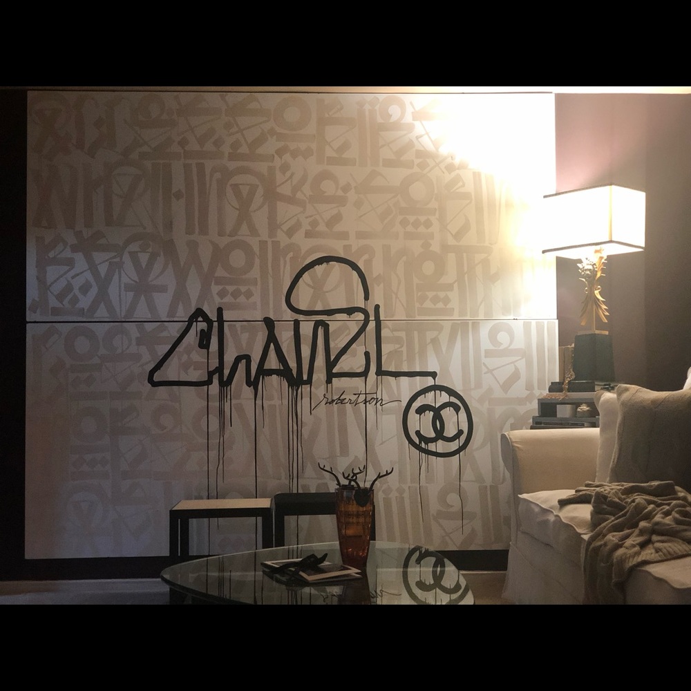 Retna CHANEL art
